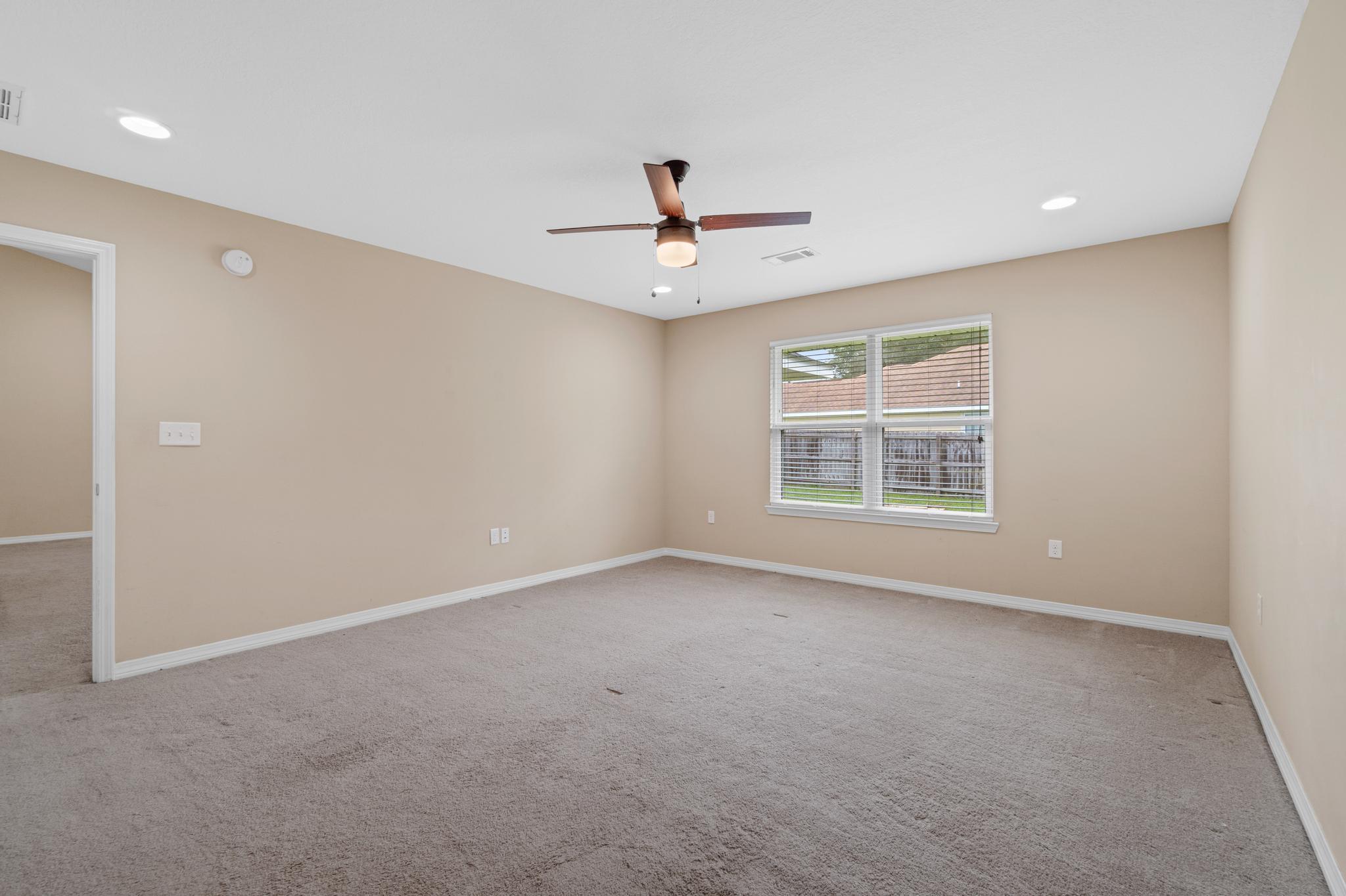 NAVARRE S/D 2ND ADDN - Residential