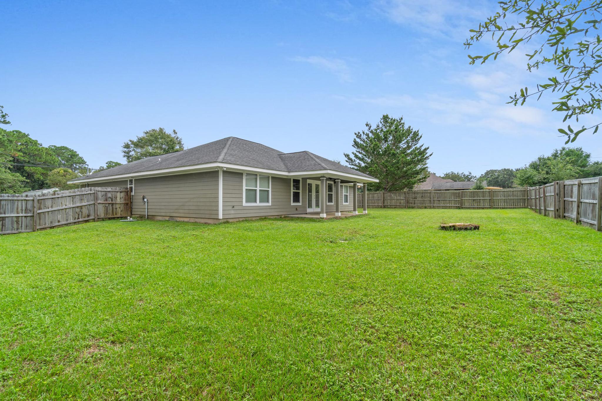 NAVARRE S/D 2ND ADDN - Residential