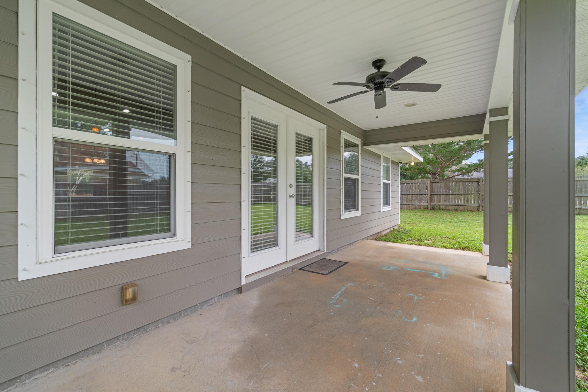 NAVARRE S/D 2ND ADDN - Residential