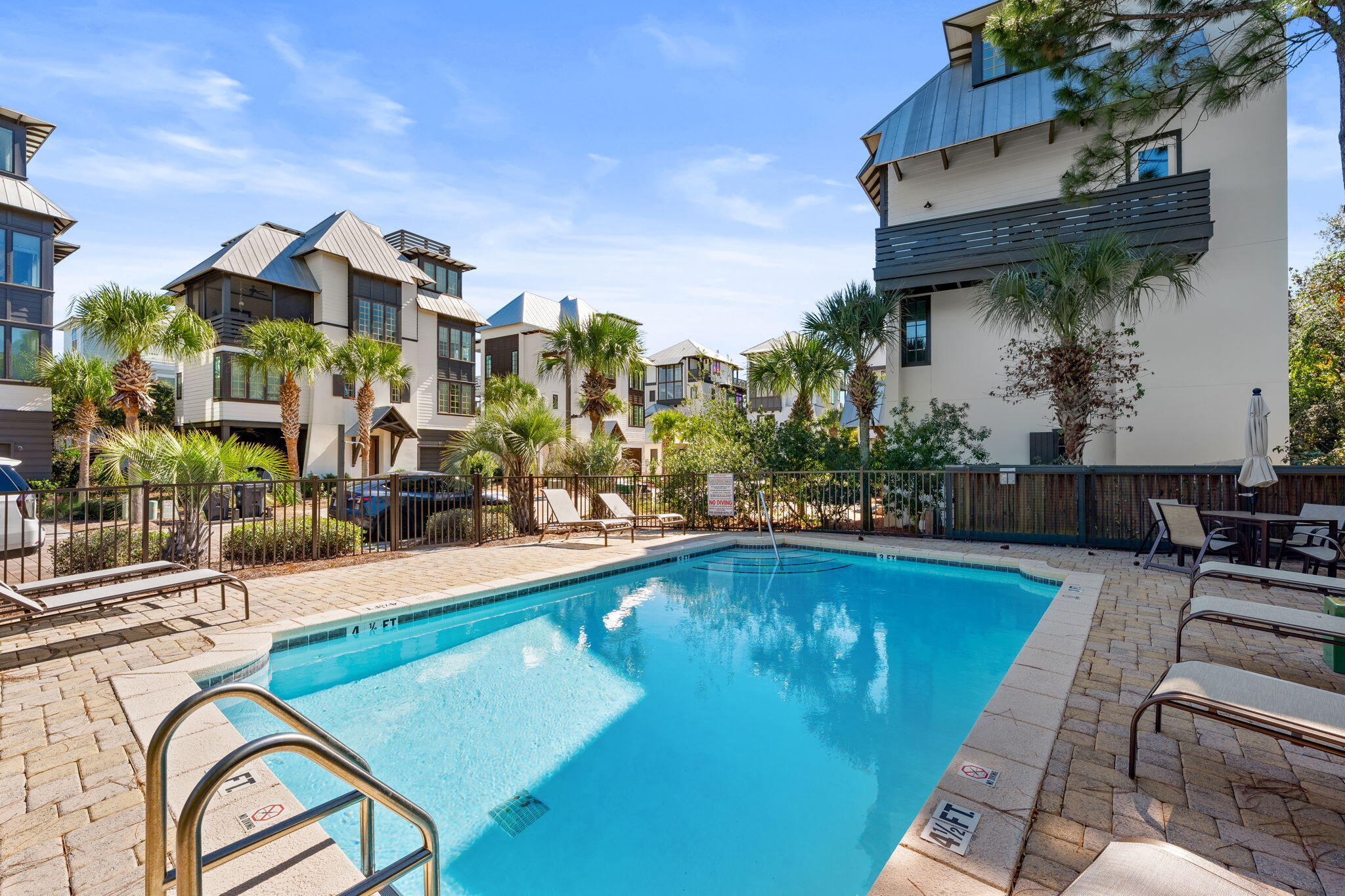 TRESCA PLACE - Residential