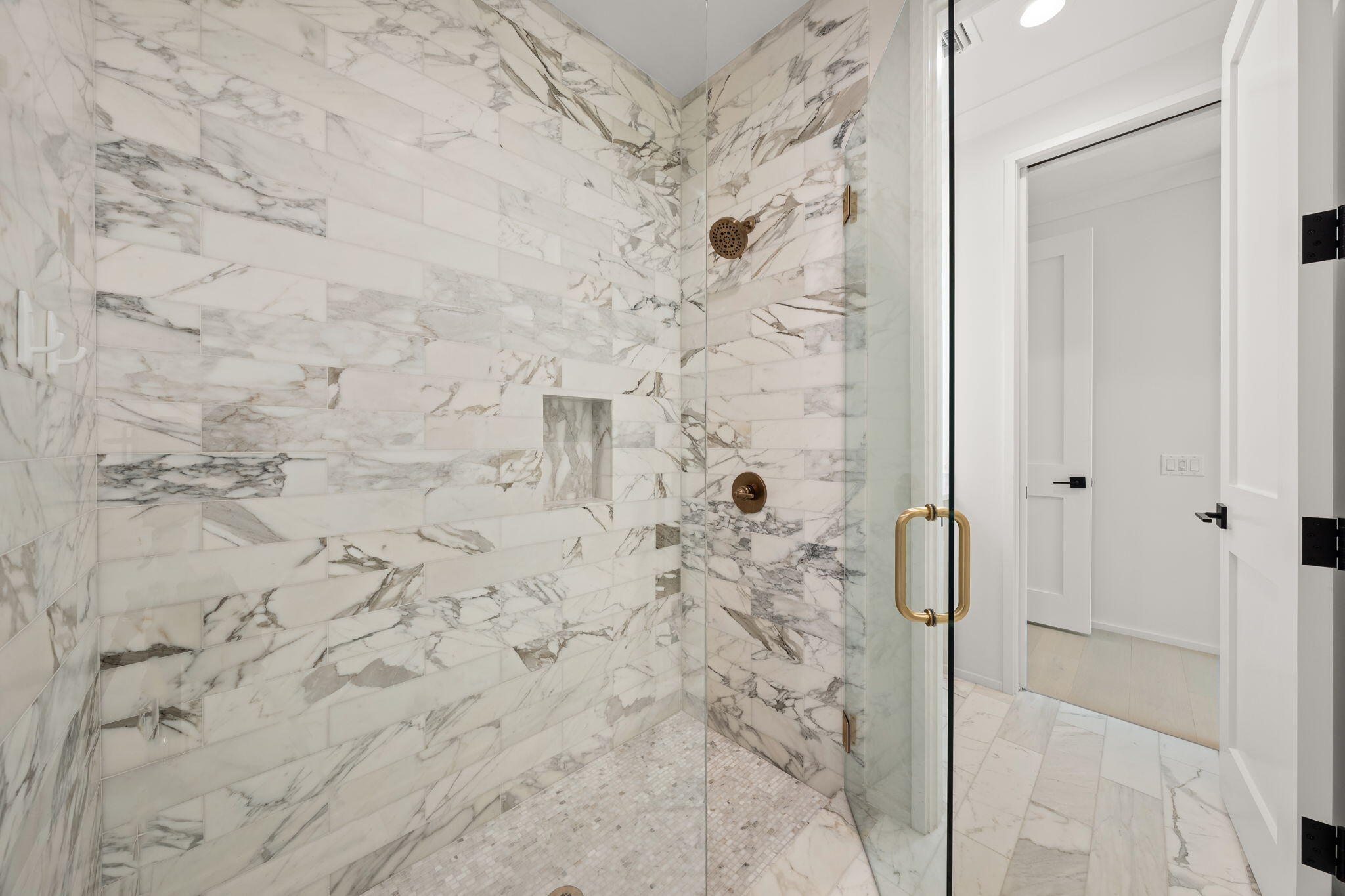 TRESCA PLACE - Residential