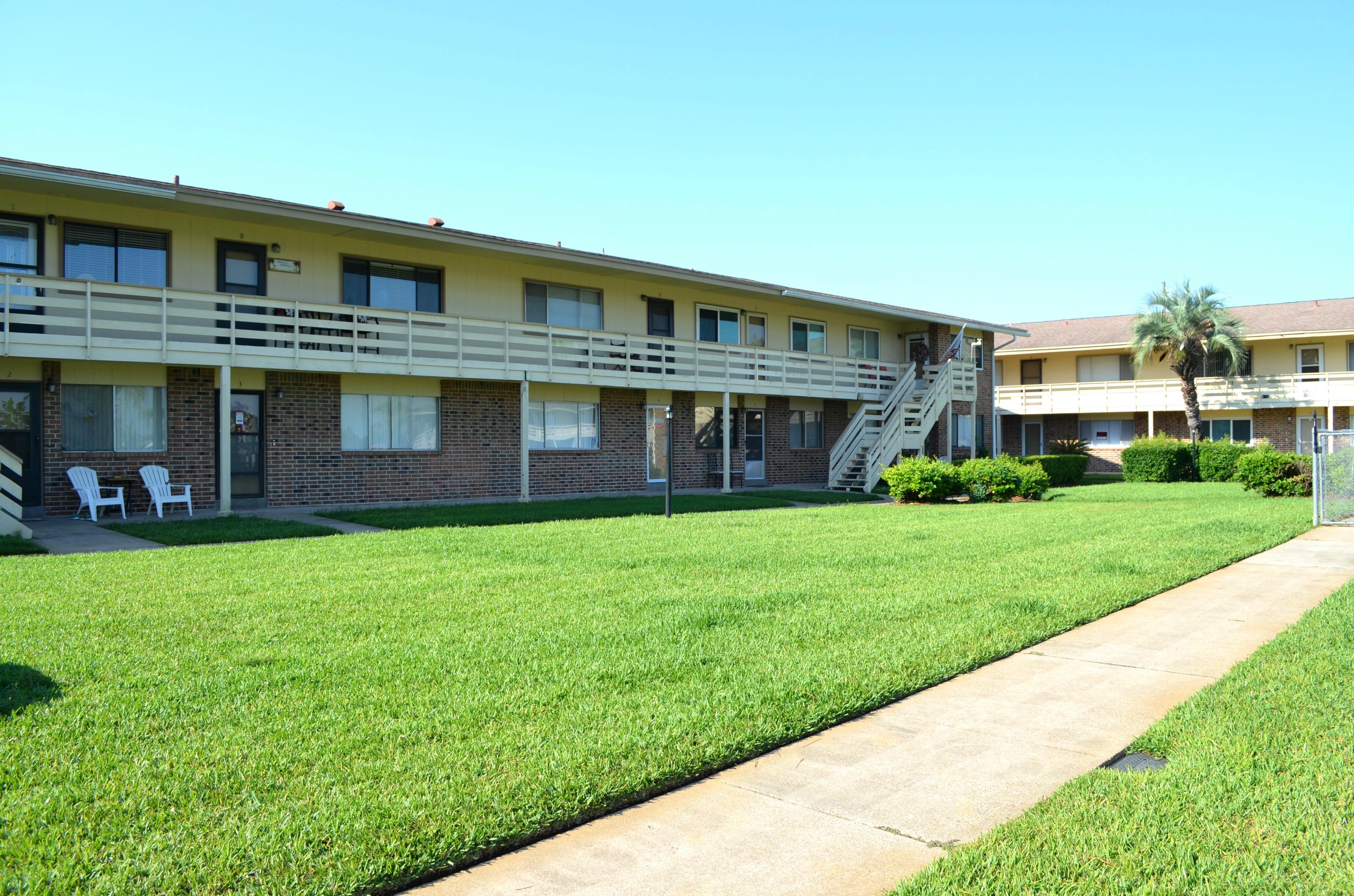 3 bedroom, 1 bath, downstairs unit. The living room has a view of both the pool and the bay. Water/Sewer/Trash is included. One assigned parking spot & guest parking at the front of the complex. Sorry, pets are not negotiable.
