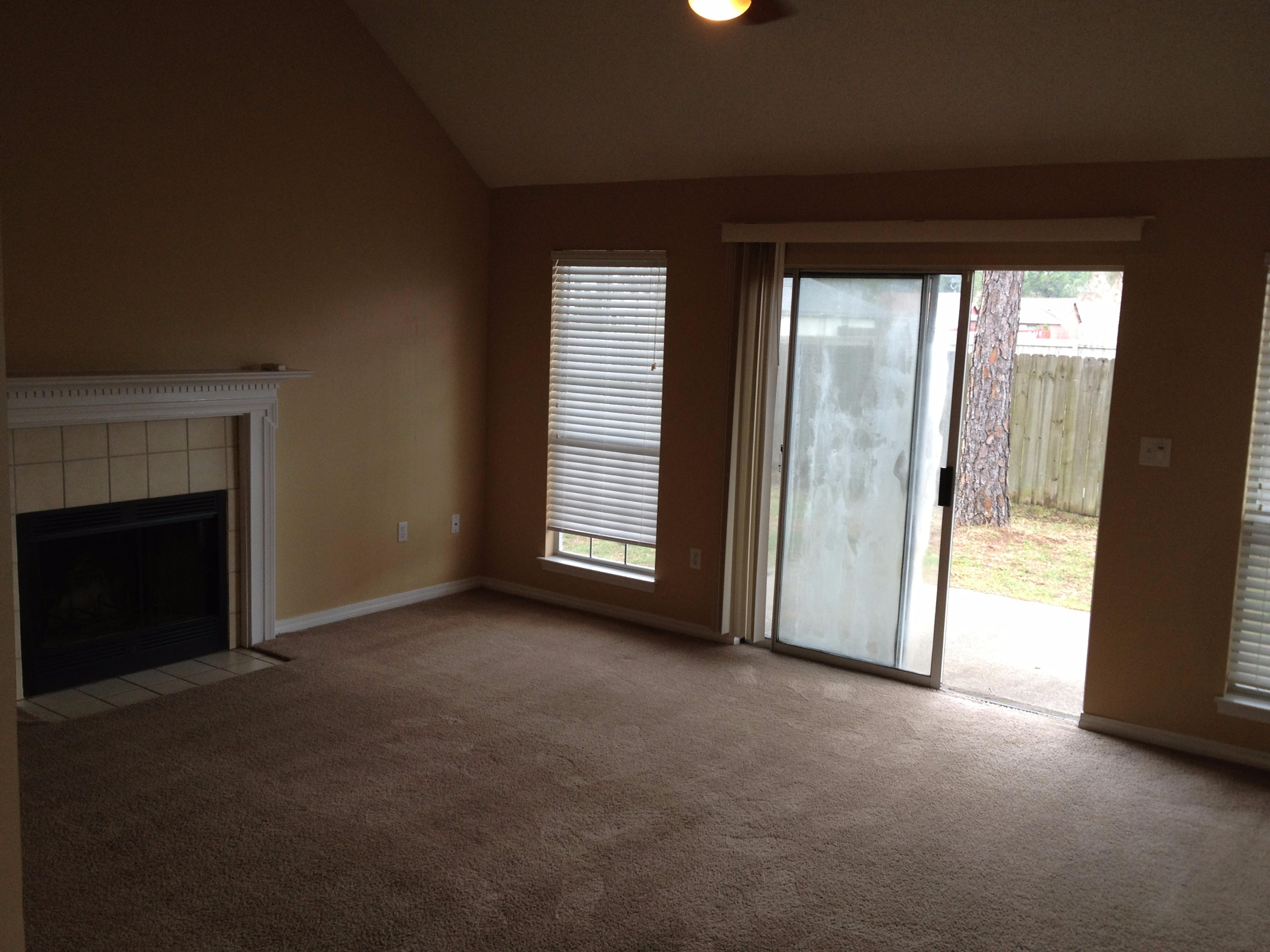 GREEN ACRES - Residential Lease