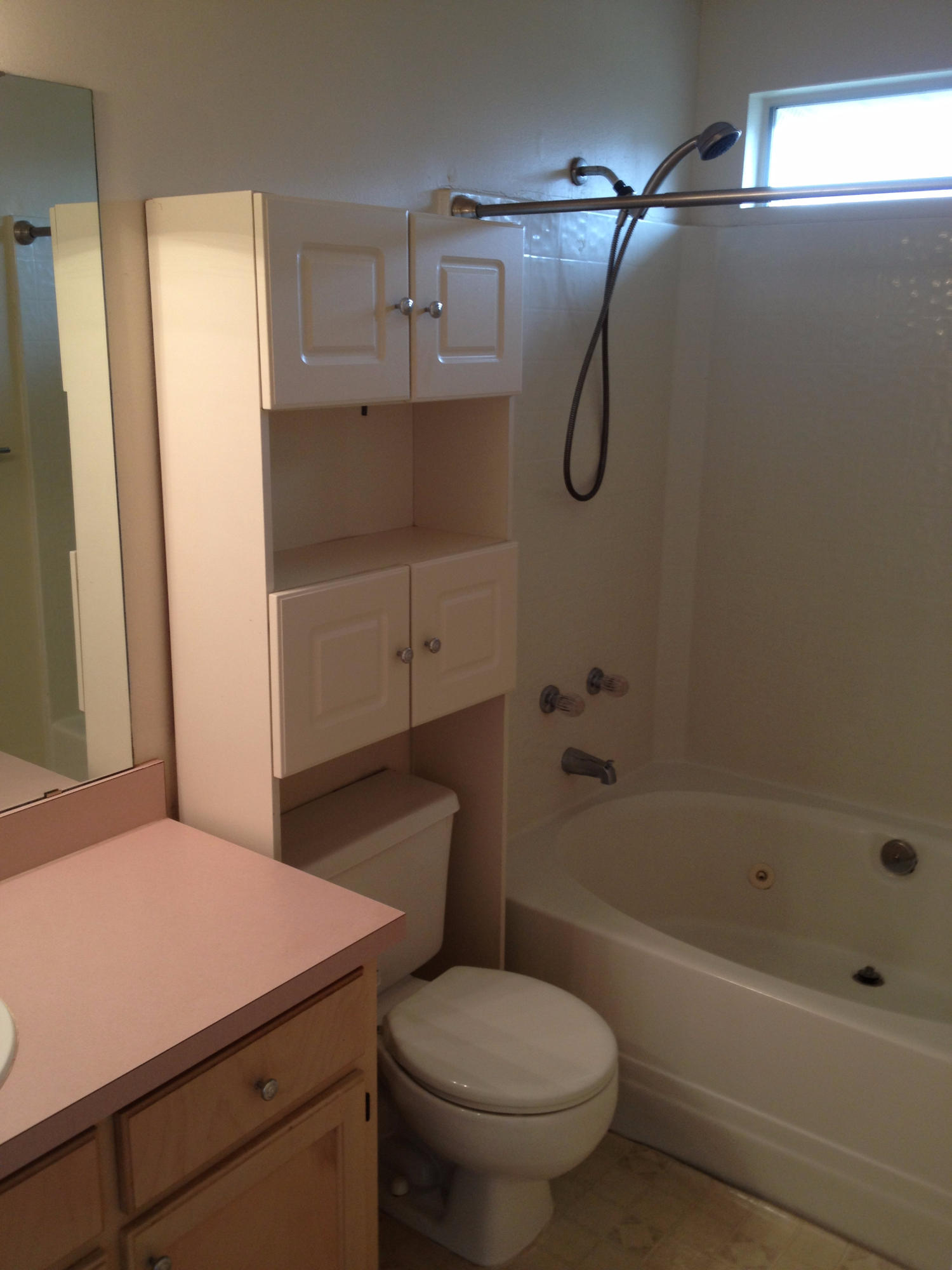 GREEN ACRES - Residential Lease