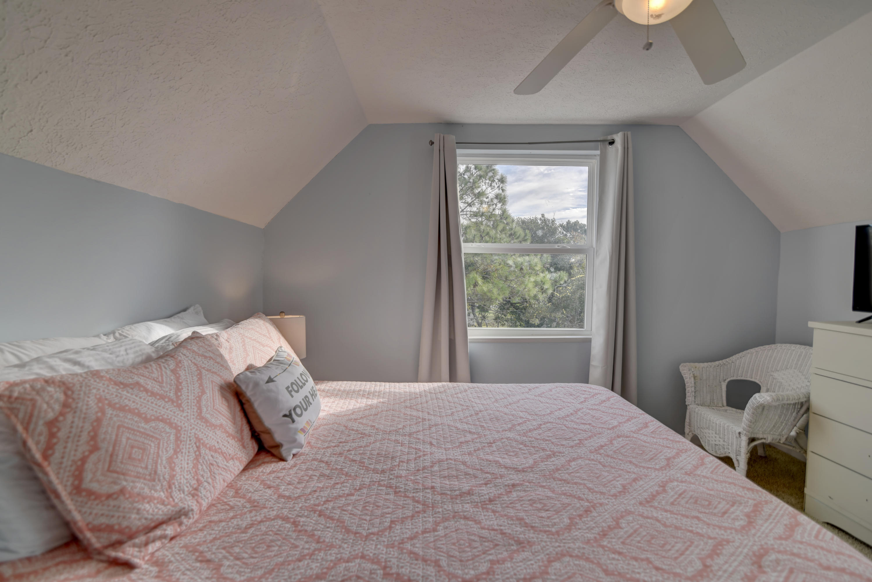 LAGUNA BEACH ESTATES - Residential