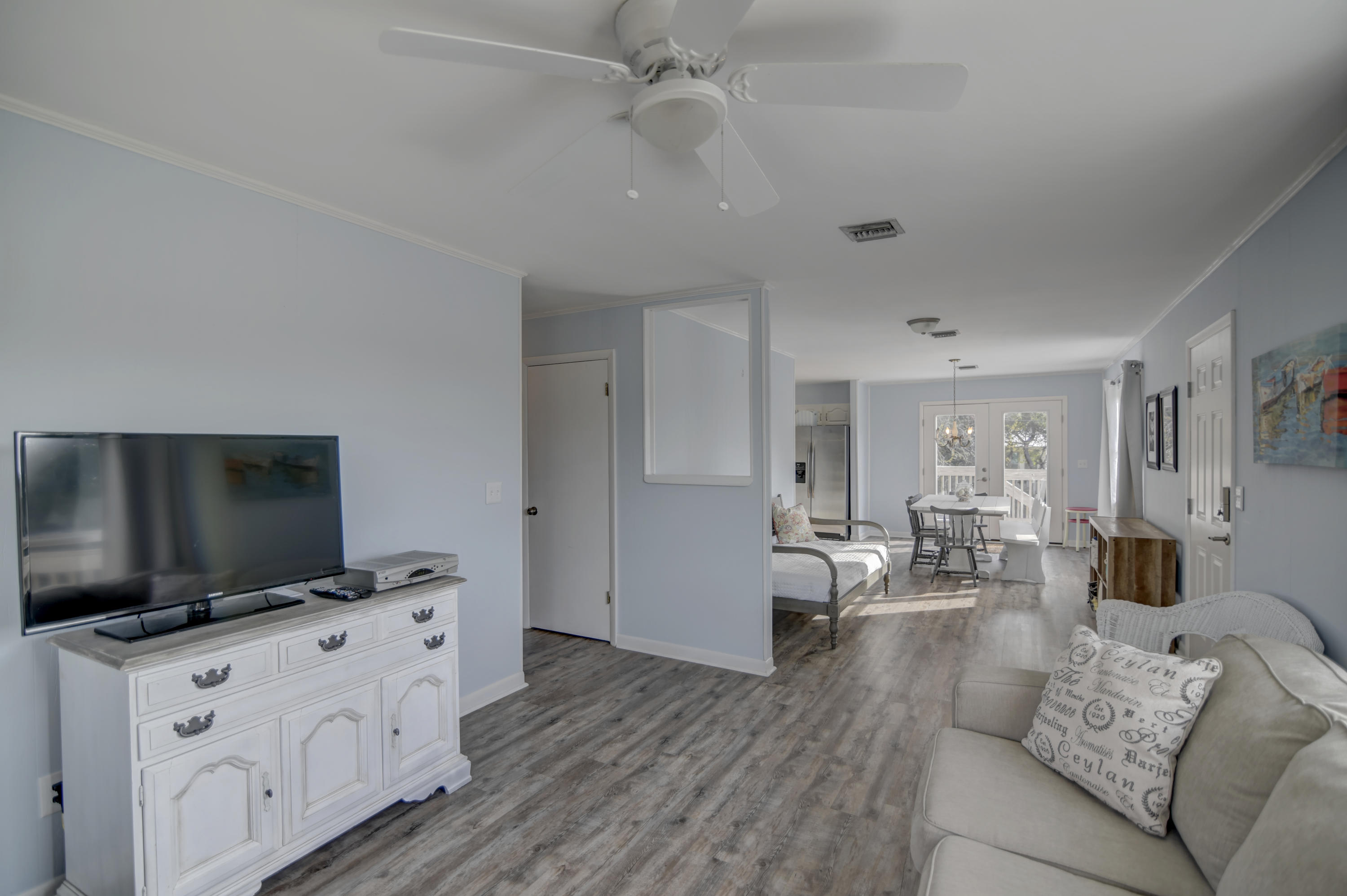 LAGUNA BEACH ESTATES - Residential