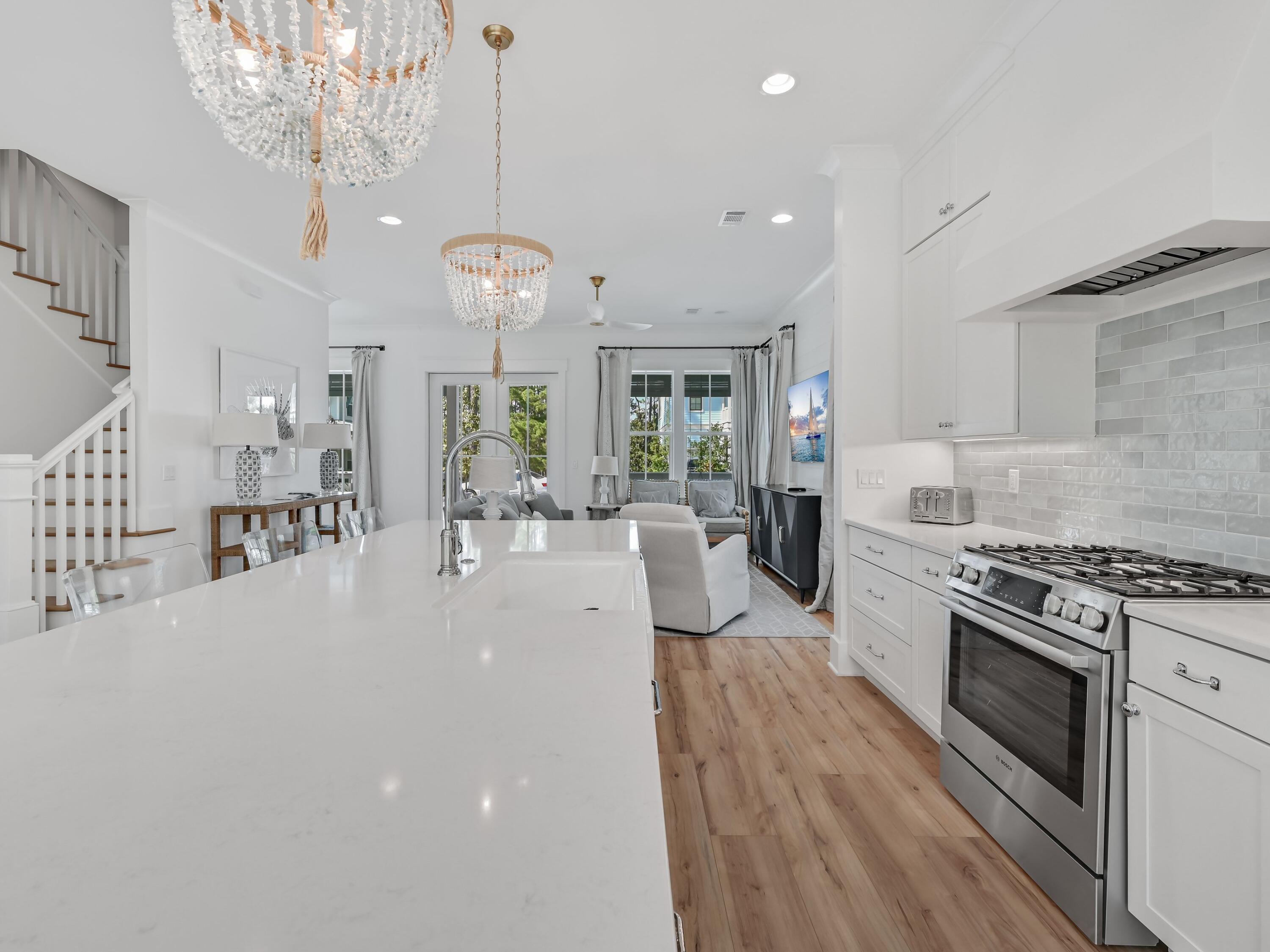 LAKESIDE AT BLUE MOUNTAIN BEACH - Residential