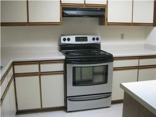 HIDDEN COVE T/H - Residential Lease