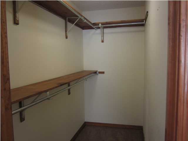 HIDDEN COVE T/H - Residential Lease
