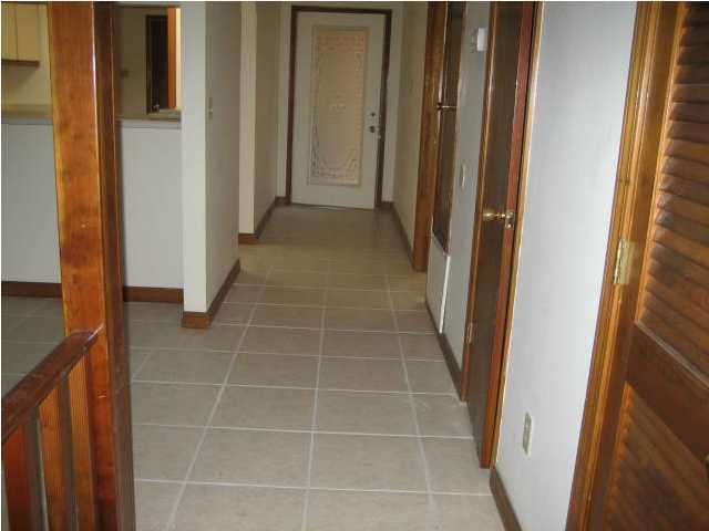 HIDDEN COVE T/H - Residential Lease