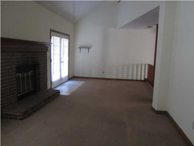HIDDEN COVE T/H - Residential Lease