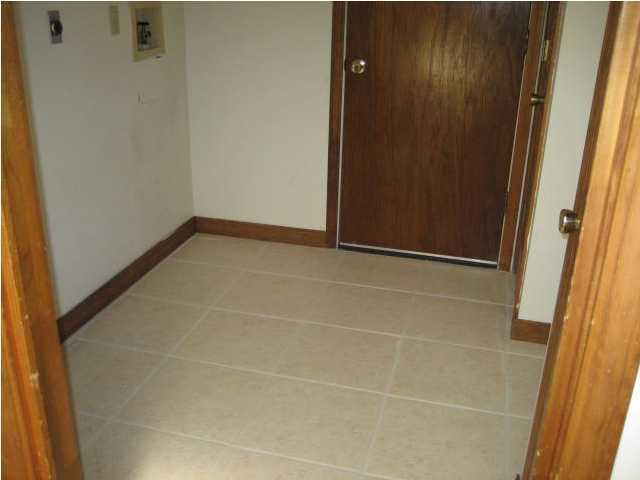 HIDDEN COVE T/H - Residential Lease