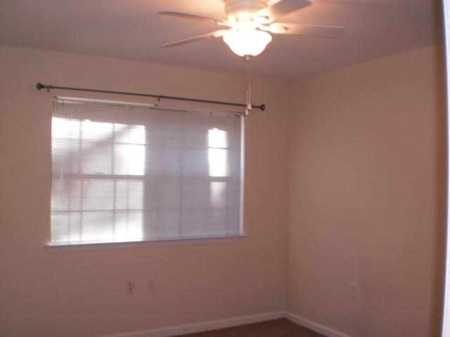 CANDLEWOOD VILLAGE - Residential Lease