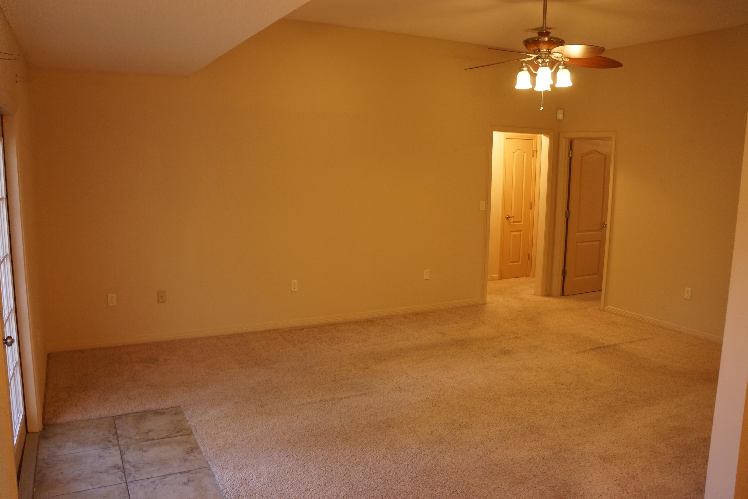 SPRING HOLLOW ESTATES - Residential