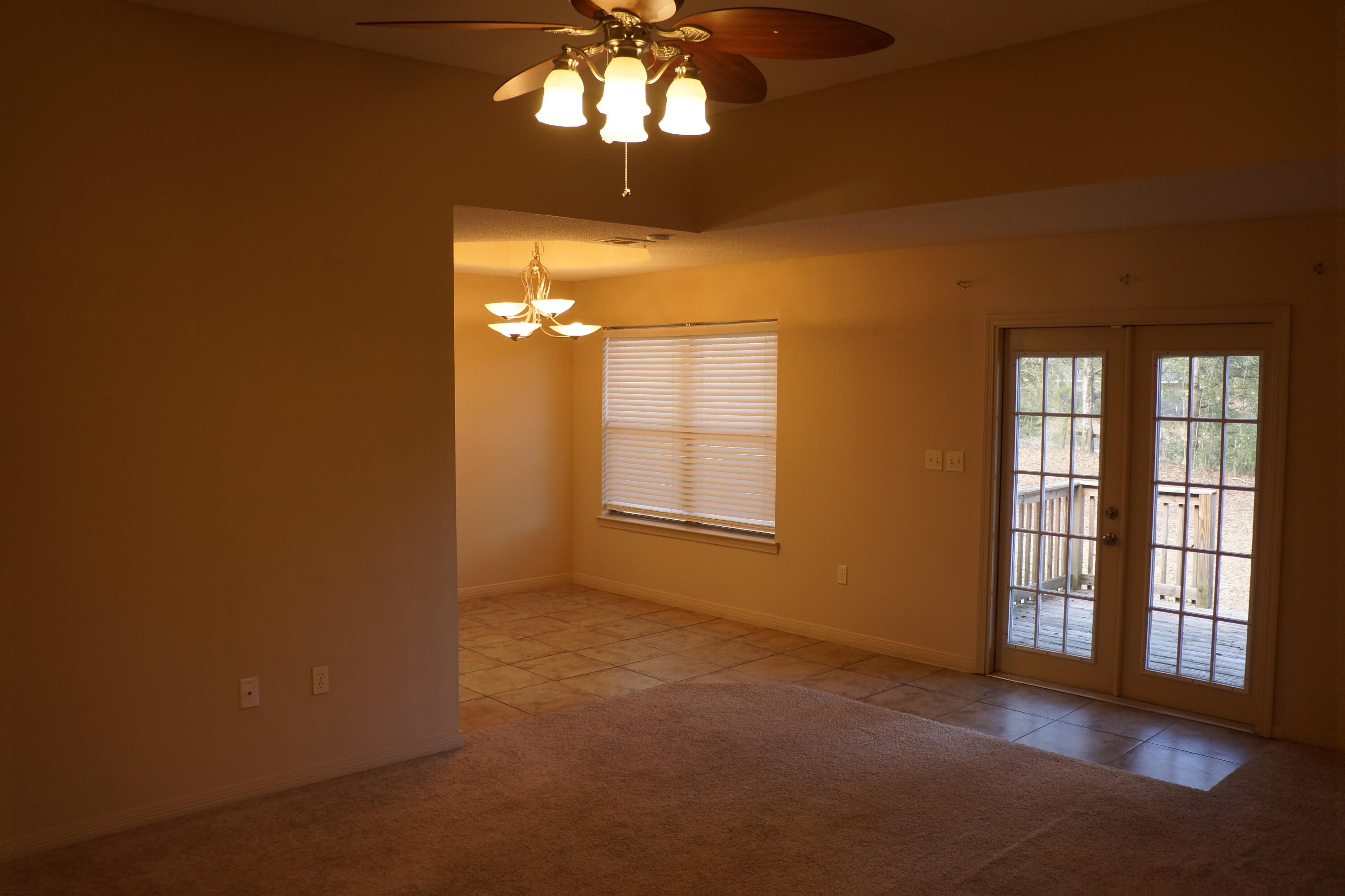 SPRING HOLLOW ESTATES - Residential