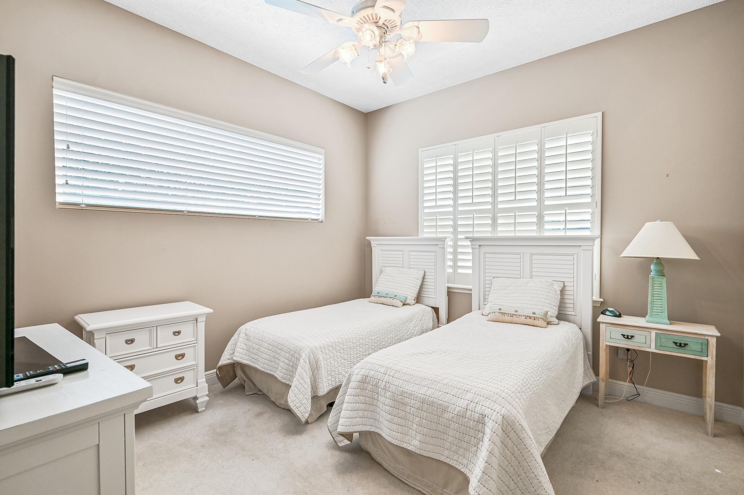 REGATTA BAY - Residential