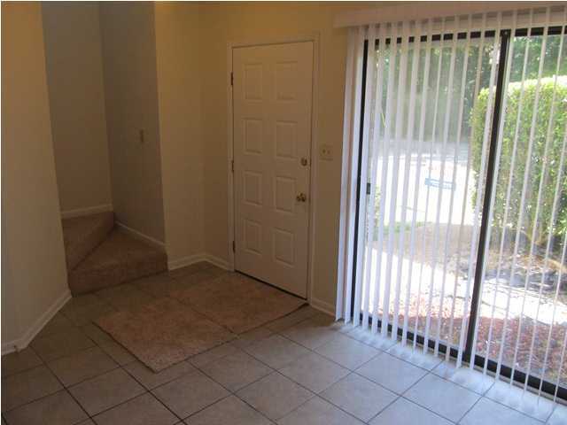 FALCON RIDGE - Residential Lease