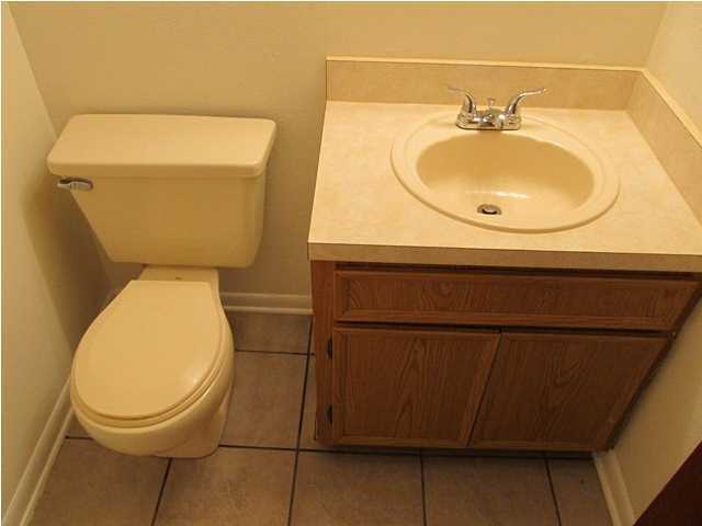 FALCON RIDGE - Residential Lease