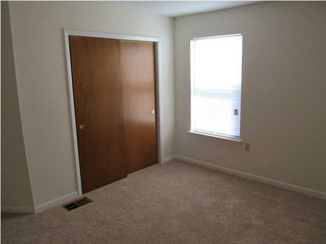 FALCON RIDGE - Residential Lease