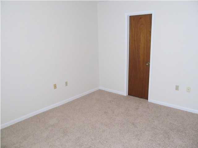 FALCON RIDGE - Residential Lease