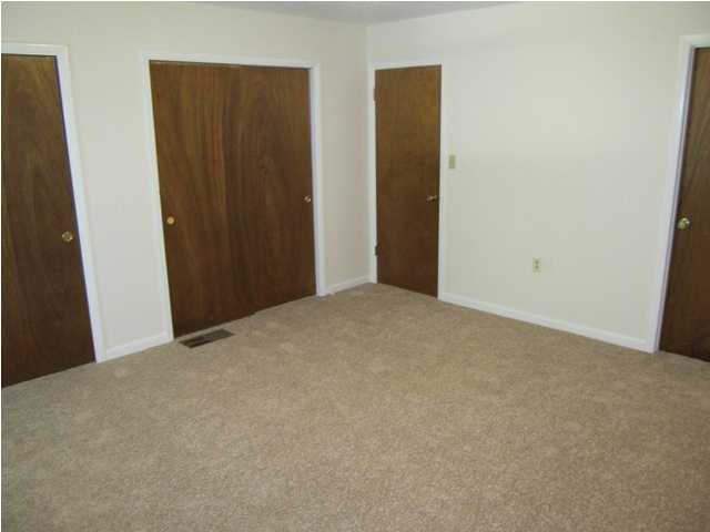 FALCON RIDGE - Residential Lease