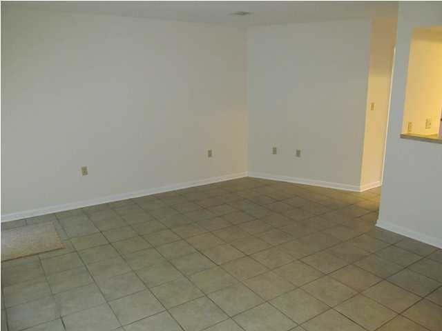 FALCON RIDGE - Residential Lease