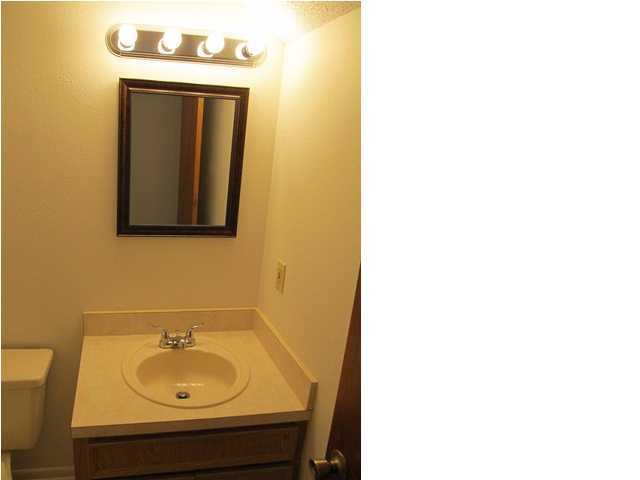 FALCON RIDGE - Residential Lease