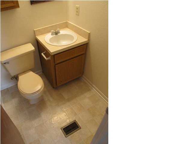 FALCON RIDGE - Residential Lease