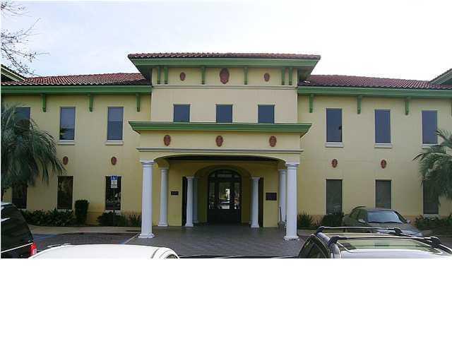 Executive Office Space for lease in Regatta Commons office park. Great opportunity for small company to be located in the same building as a law firm, interior designer, financial advisor, massage therapist and medical professional.
At approximately 825sqft this unit has three rooms which could be designated as reception, conference and a community work space. This is a gross lease with electrical and utilities included. Sales tax not included.
