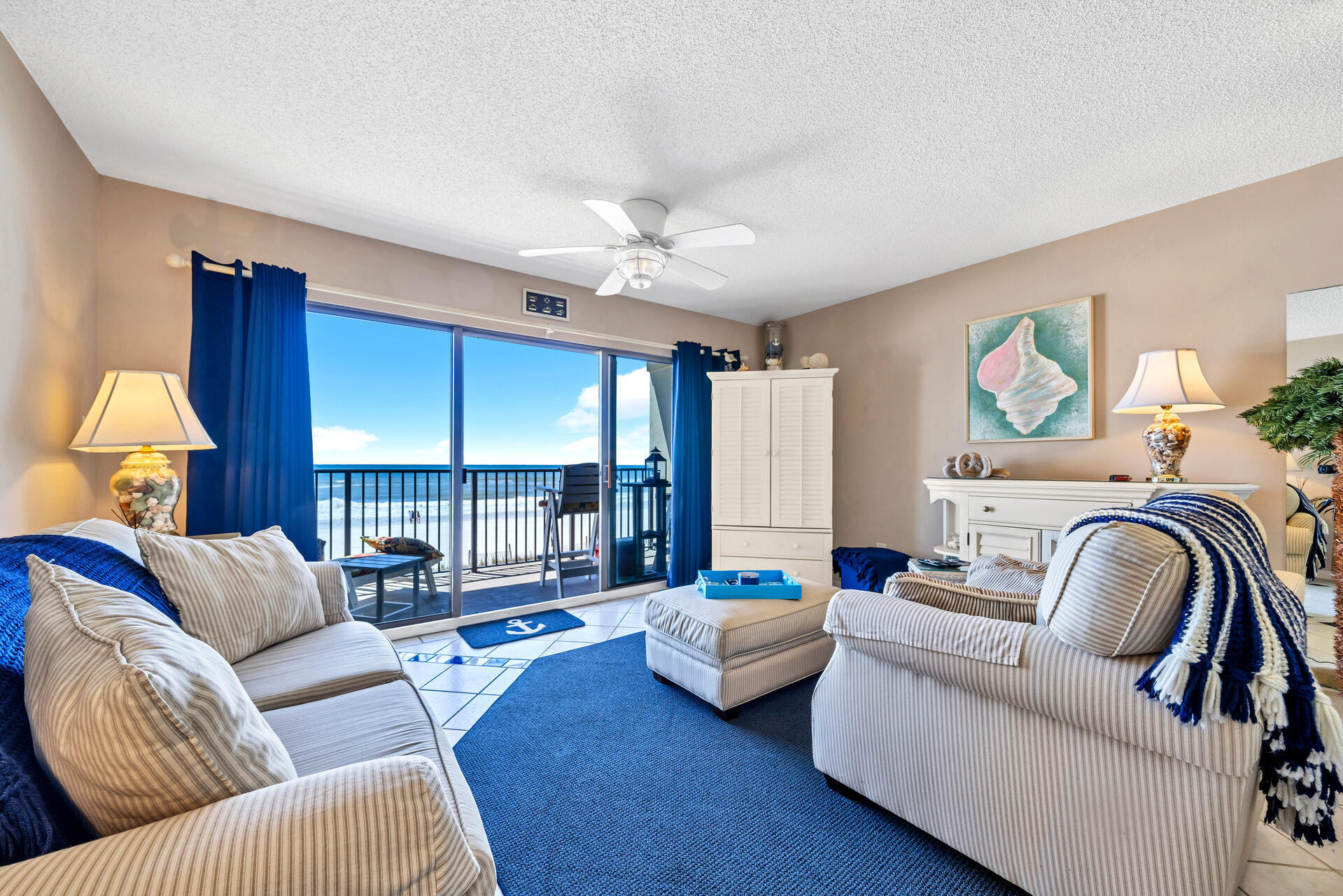 EMERALD TOWERS WEST CONDO - Residential