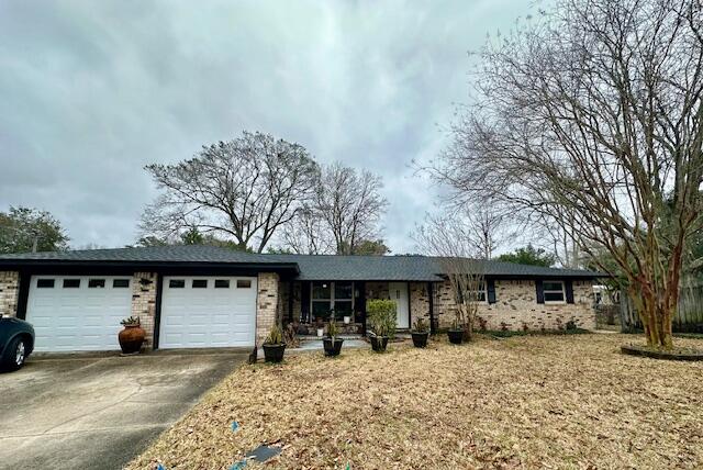 AVAIL: 6/30. S/D = $2500. Pets allowed upon Owners approval & w/ a pet fee. This spacious single story all brick home offers a bonus room, perfect for an office, play room or additional bedroom. The property comes w/ the convenience of a monthly cleaning service, ensuring a tidy & well-maintained living environment. Additionally, the weekly pool service allows you to enjoy a sparkling pool w/o the hassle of maintenance. The interior of the house will soon be freshly painted (including the kitchen cabinets), providing a clean & updated look. The kitchen has stainless steel appliances to include a touch screen fridge plus a breakfast bar. Some other great features included is the inside utility room w/ shelving, recessed lighting, ceiling fans, shiplap ceilings, screened FL room to enjoy the outdoors year round & a privacy fenced backyard w/ a lawn pump & sprinkler system for easy lawn care. With its prime location, you'll have easy access to the area's stunning beaches, vibrant dining options & superb schools! Don't miss out on this opportunity to rent a lovely home that offers both comfort & convenience. Contact us today to schedule a tour & make this house your new home!