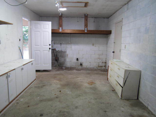 PORT DIXIE - Residential Lease