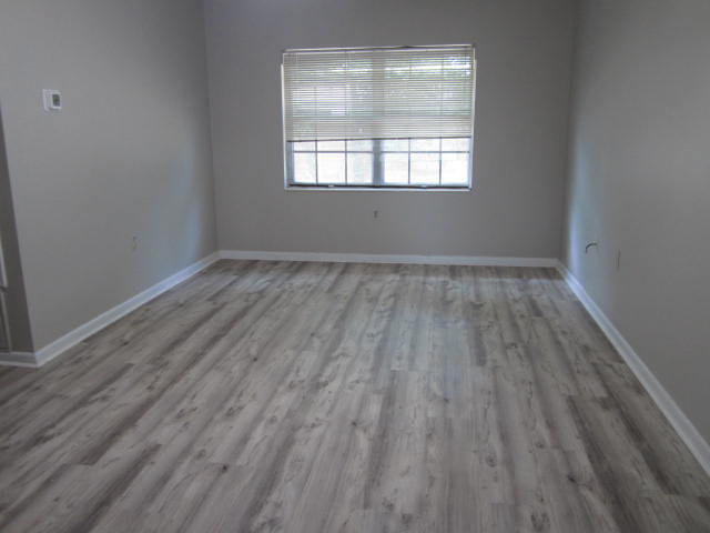 PORT DIXIE - Residential Lease