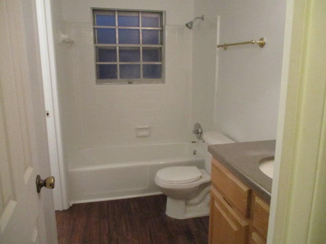 PORT DIXIE - Residential Lease