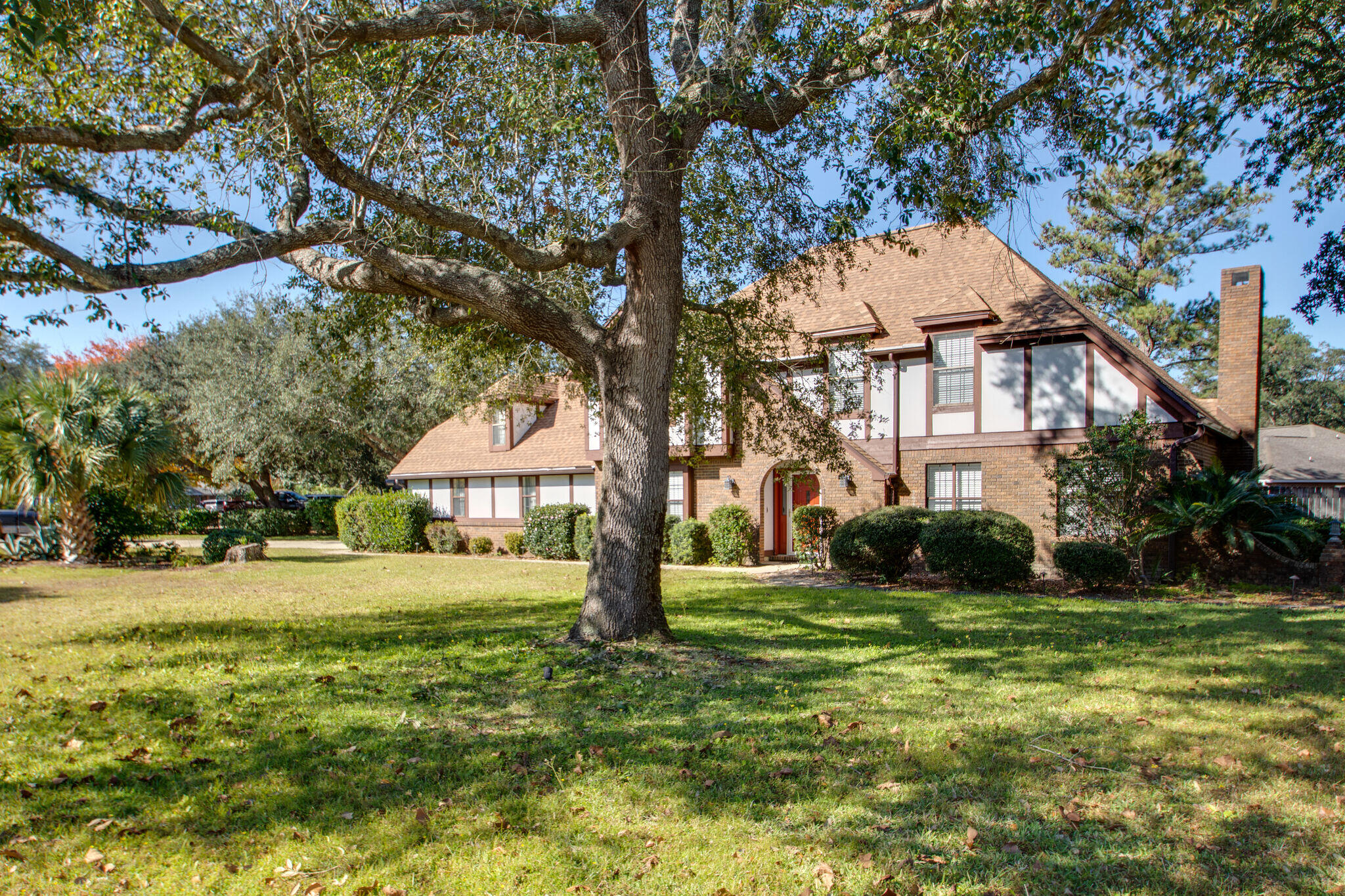 RAINTREE ESTATES - Residential Lease