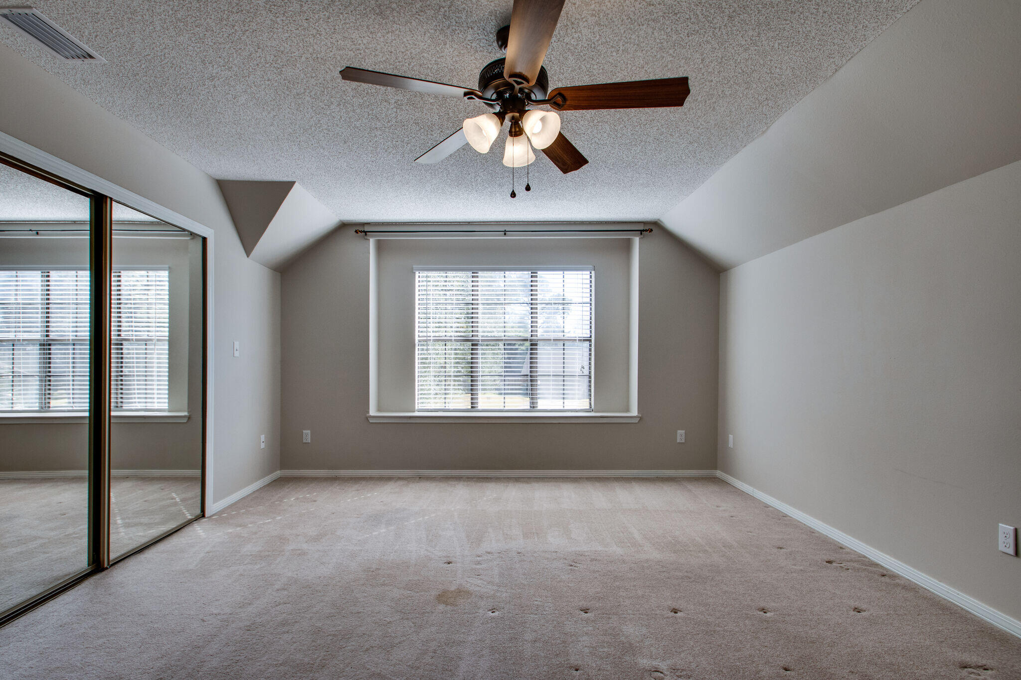 RAINTREE ESTATES - Residential Lease