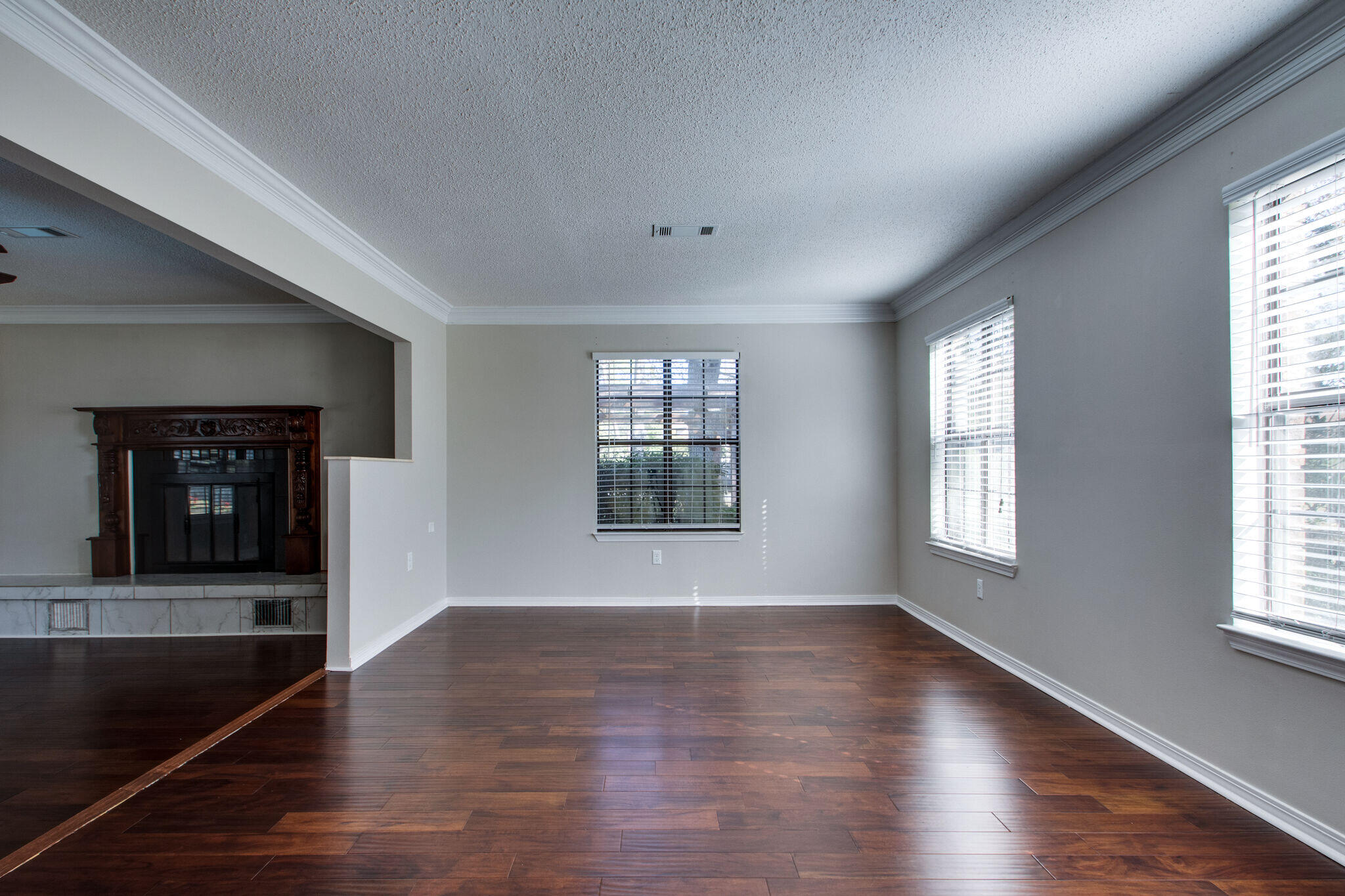 RAINTREE ESTATES - Residential Lease