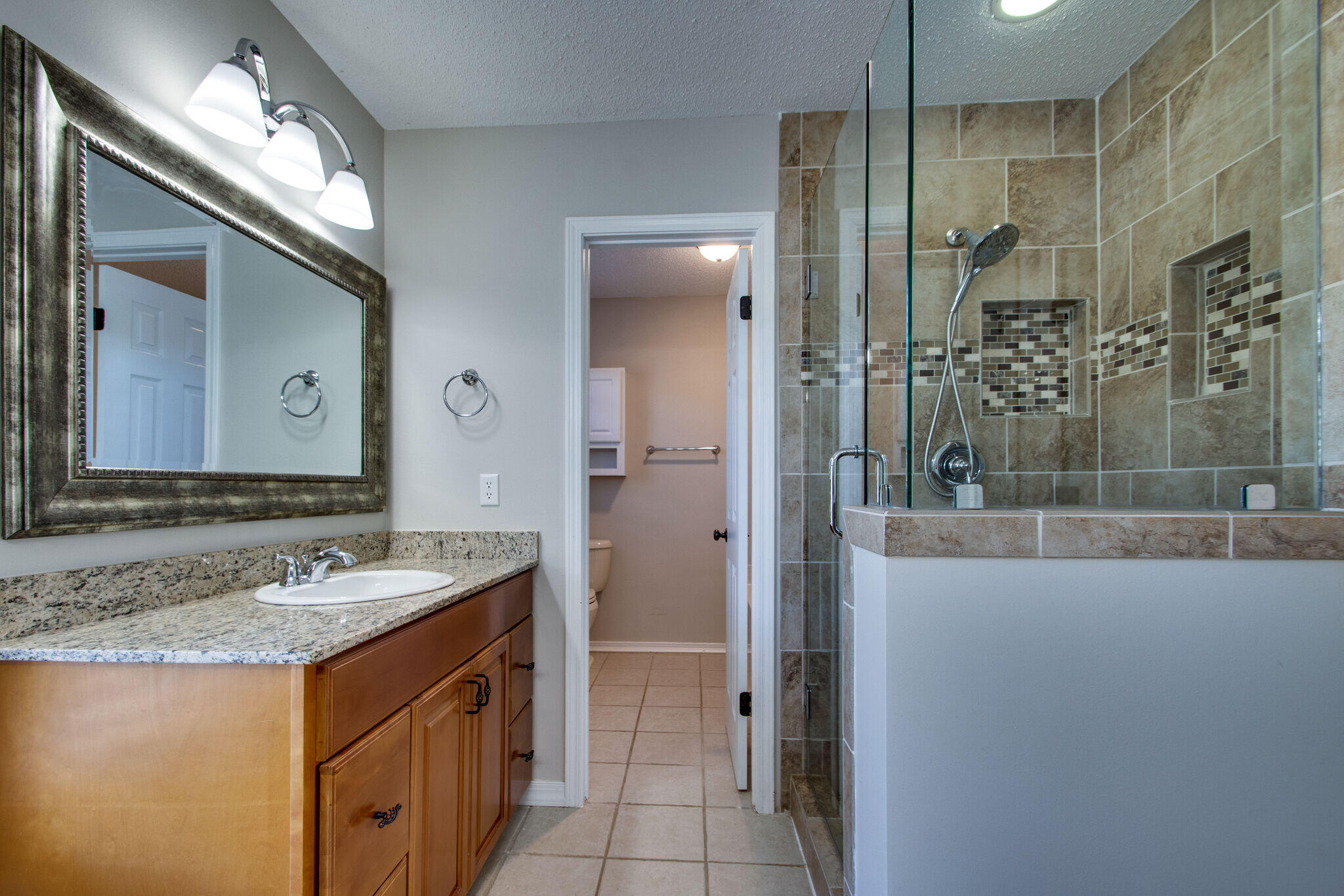 RAINTREE ESTATES - Residential Lease