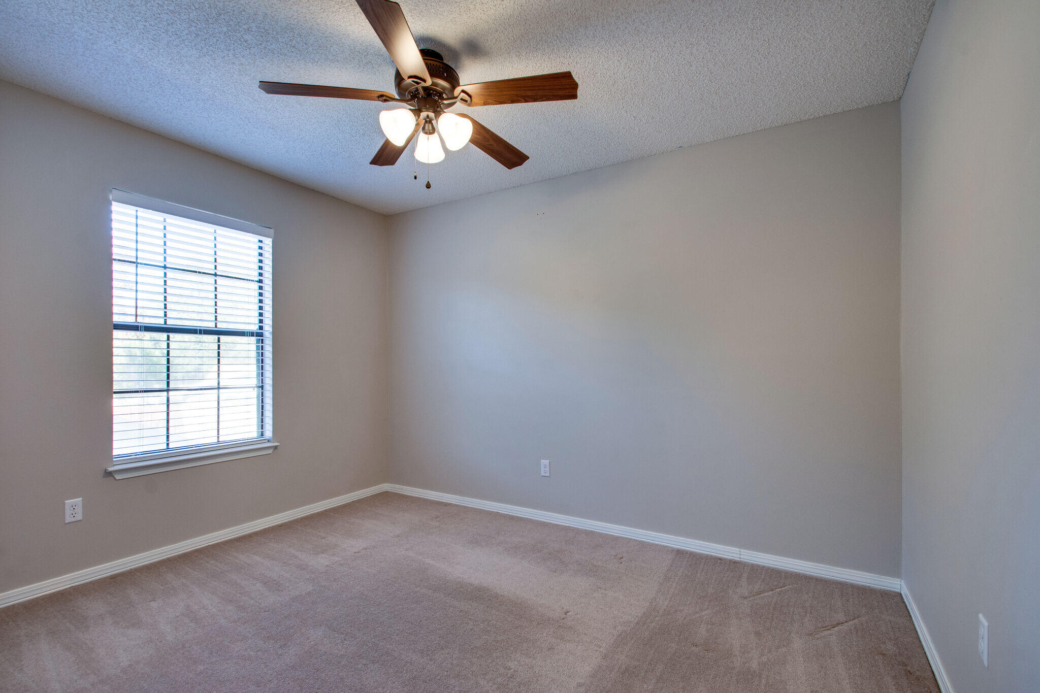RAINTREE ESTATES - Residential Lease