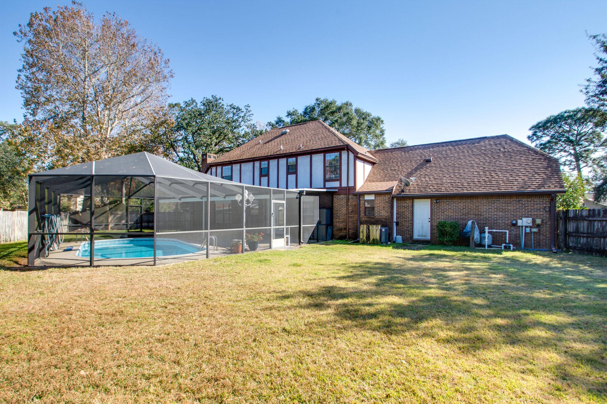 RAINTREE ESTATES - Residential Lease