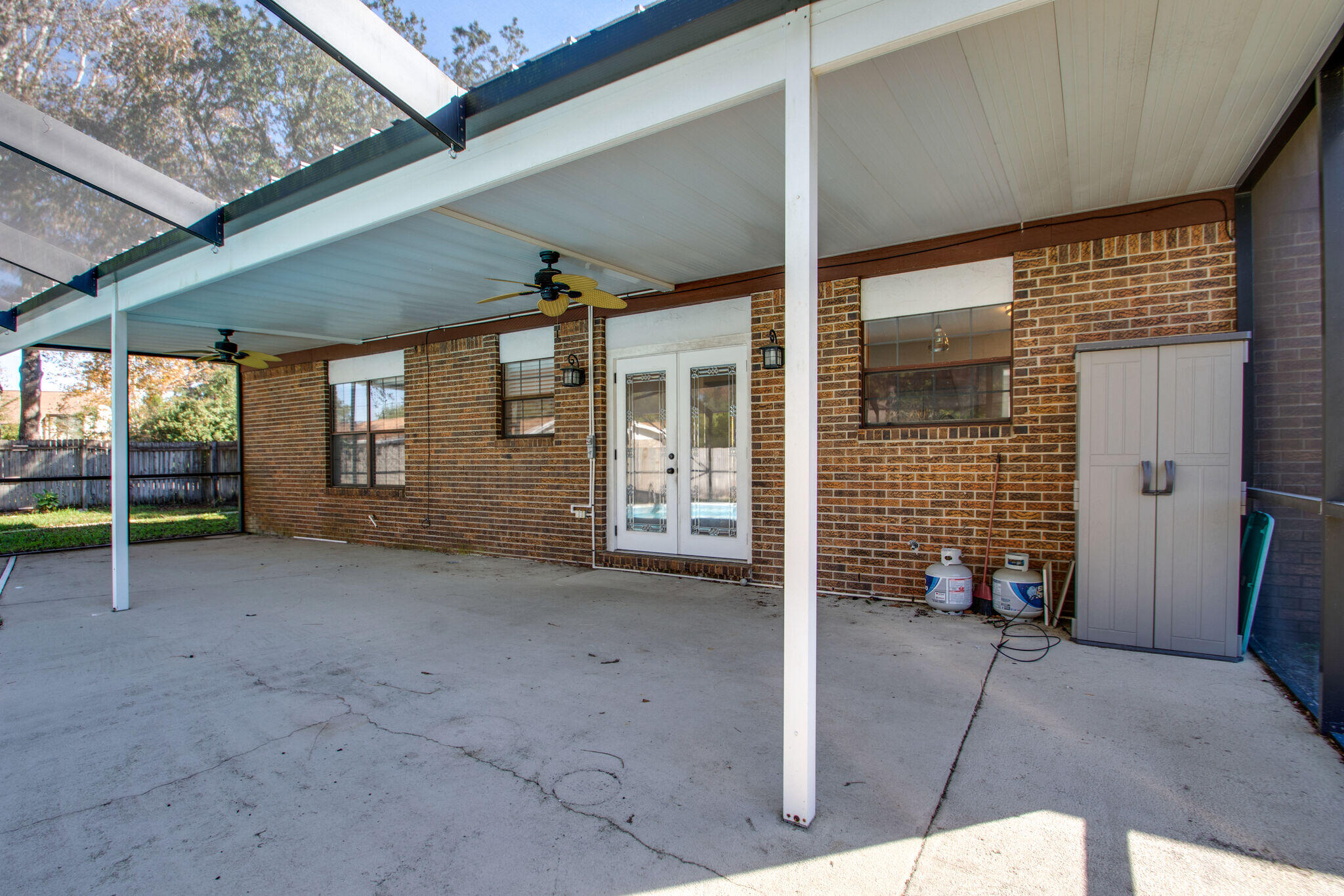 RAINTREE ESTATES - Residential Lease