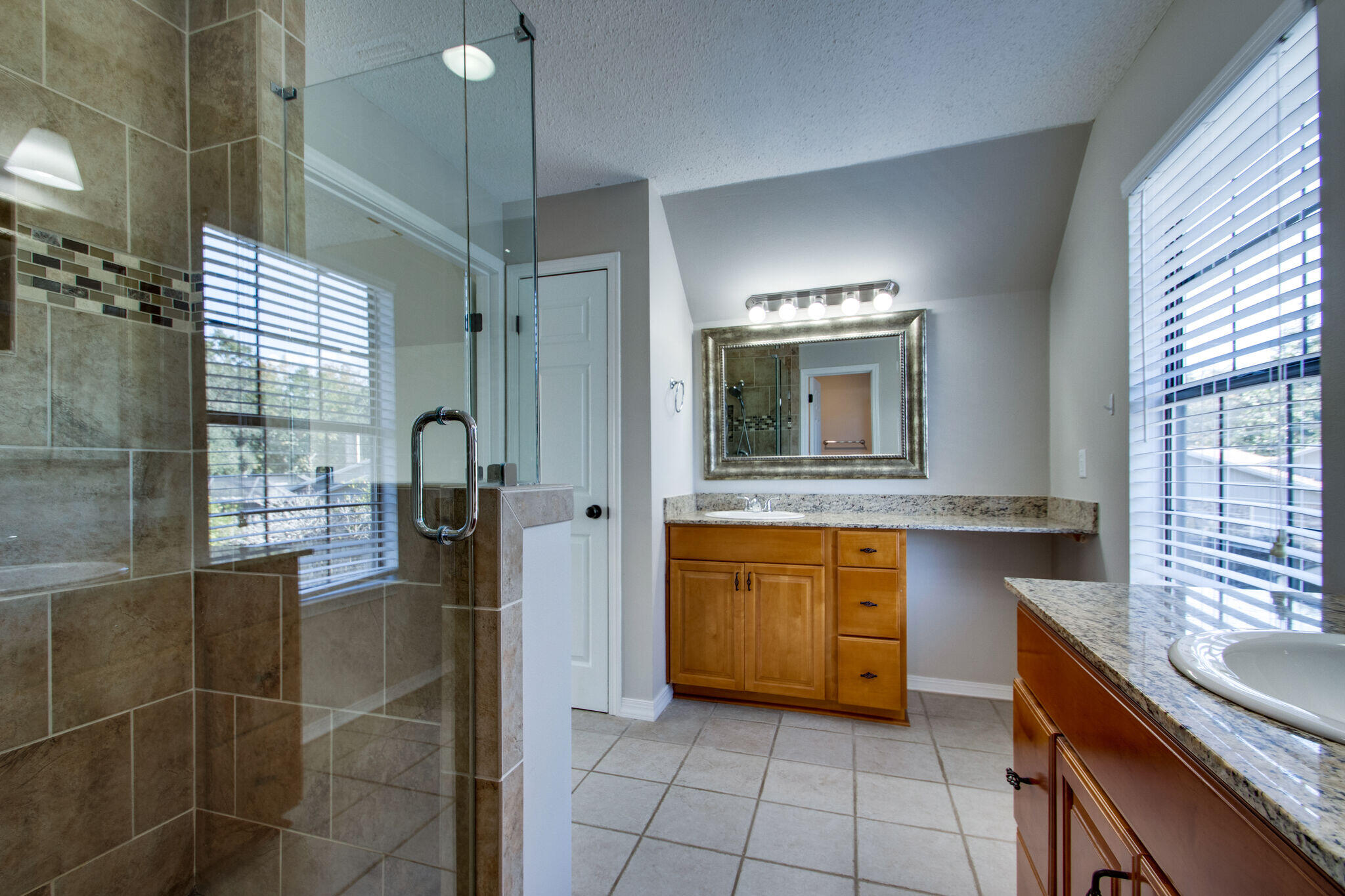 RAINTREE ESTATES - Residential Lease