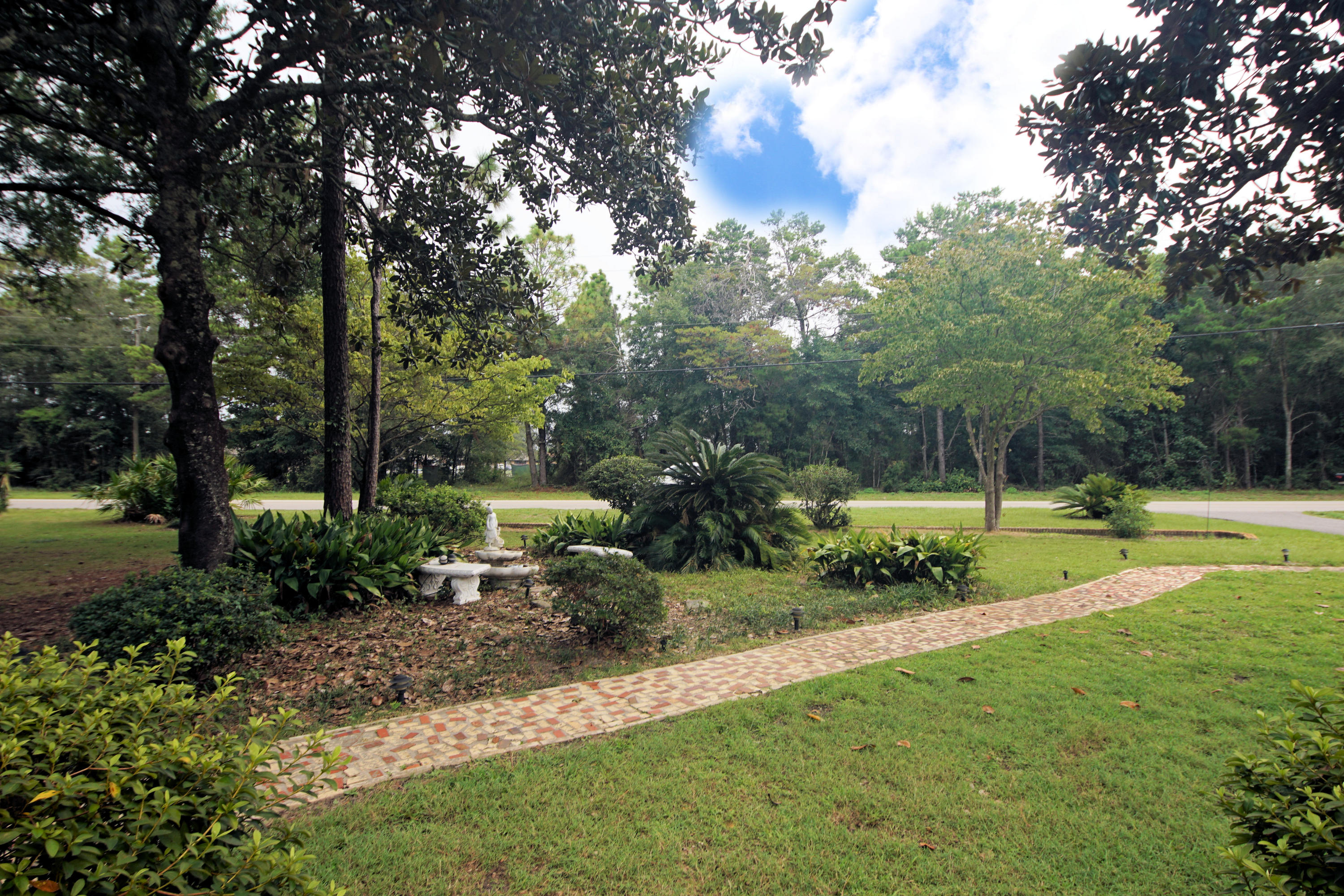 BAYOU POQUITO - Residential