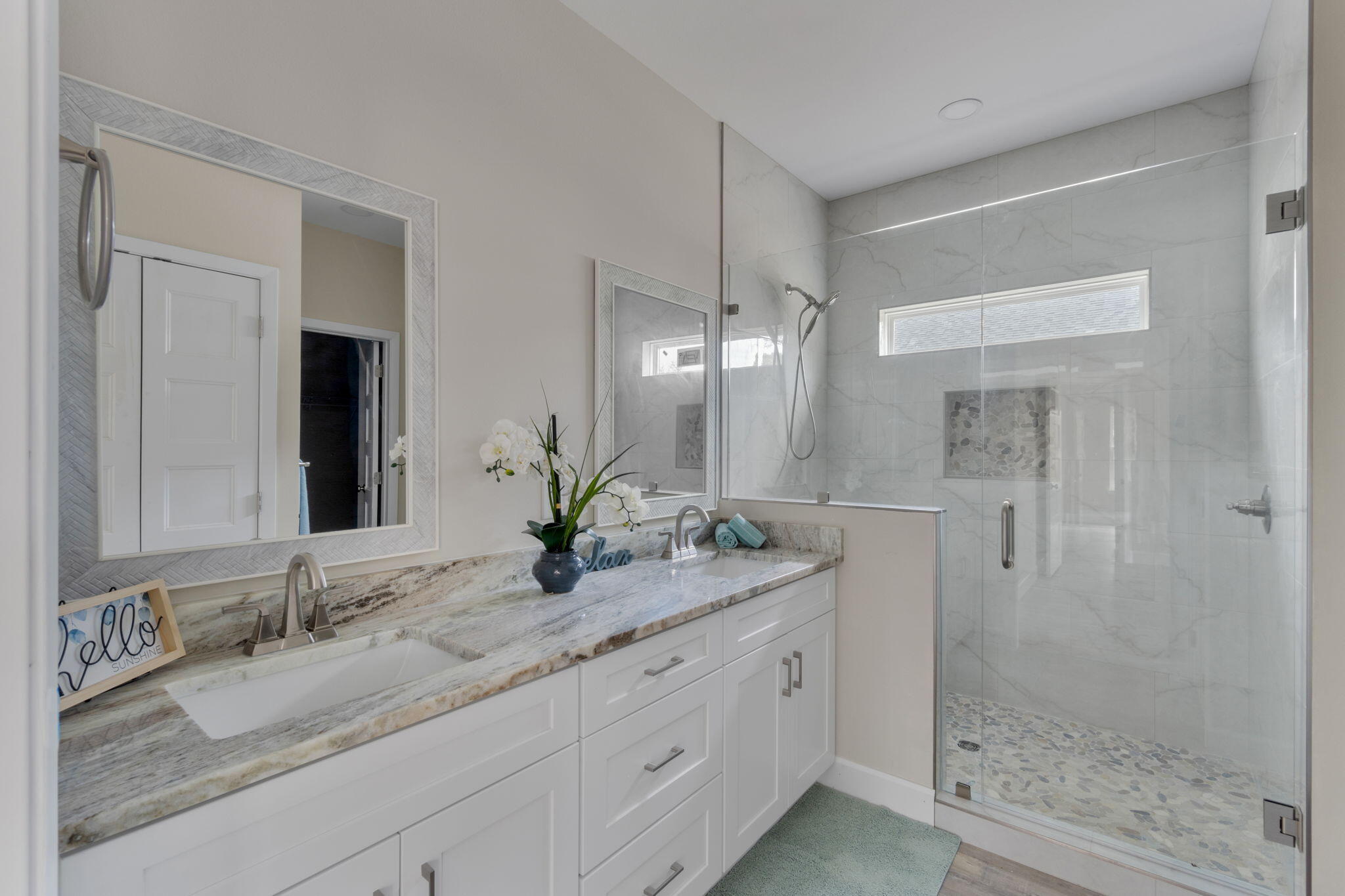CRESCENT SHORES - Residential