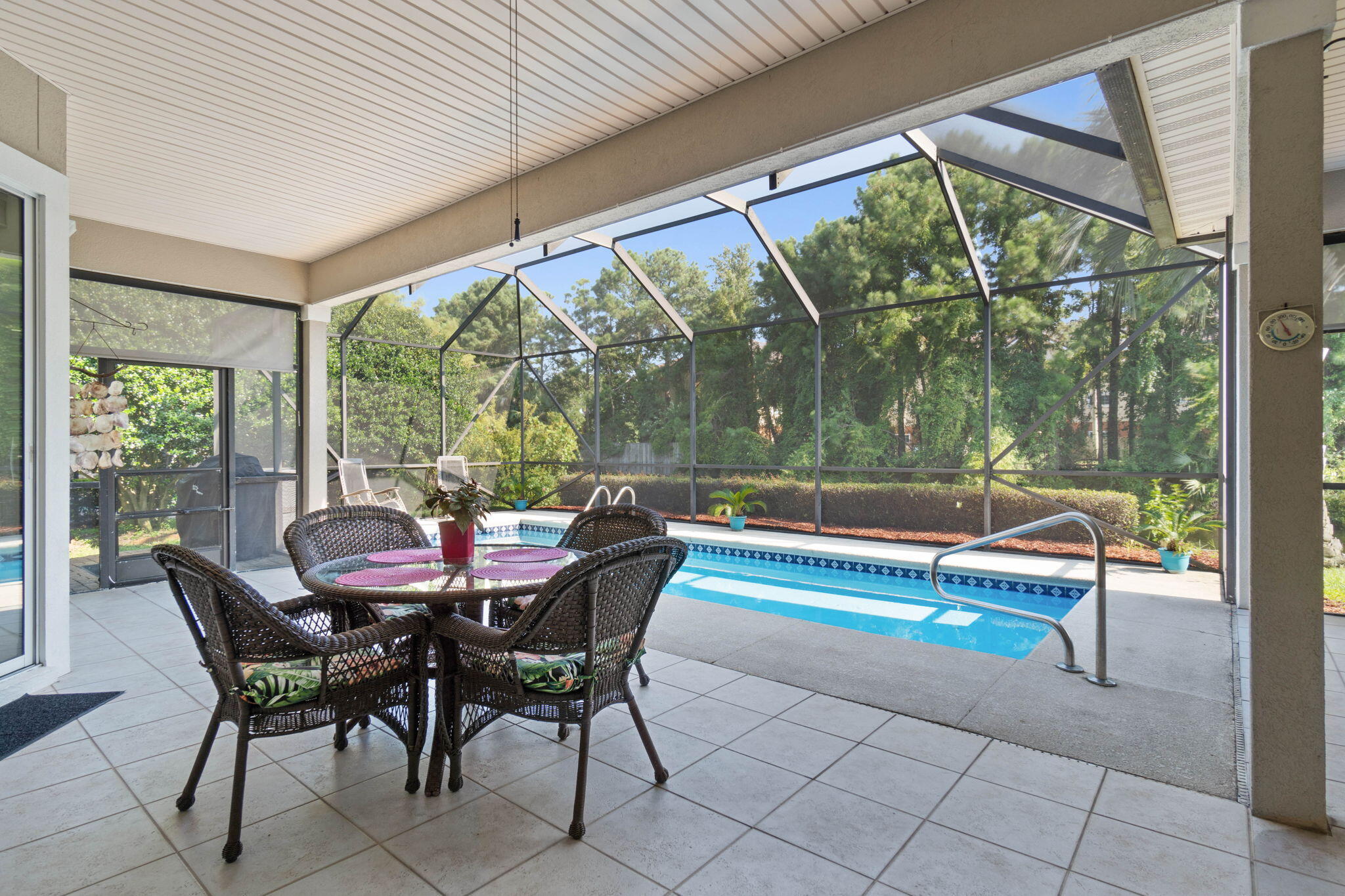 EMERALD LAKES PH 1 - Residential