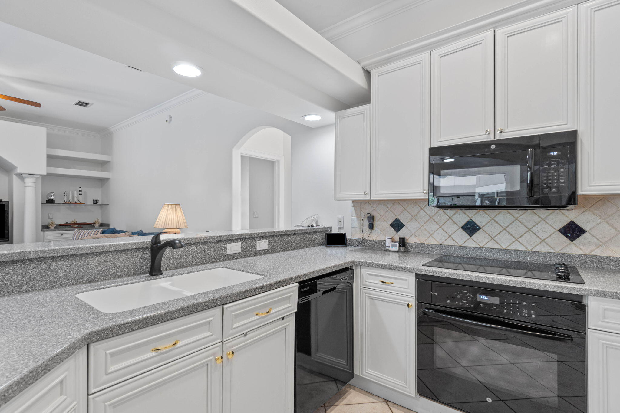 EMERALD LAKES PH 1 - Residential