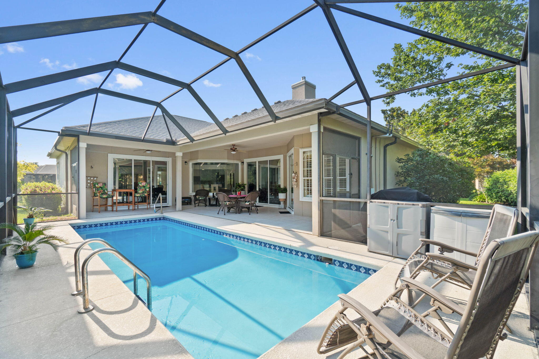 EMERALD LAKES PH 1 - Residential