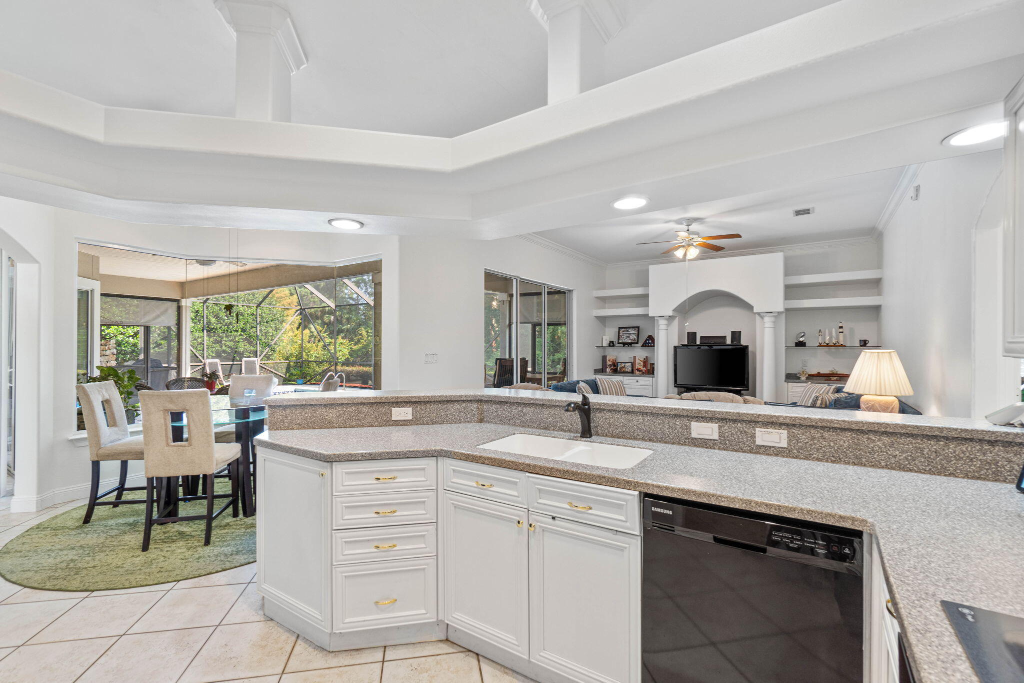 EMERALD LAKES PH 1 - Residential