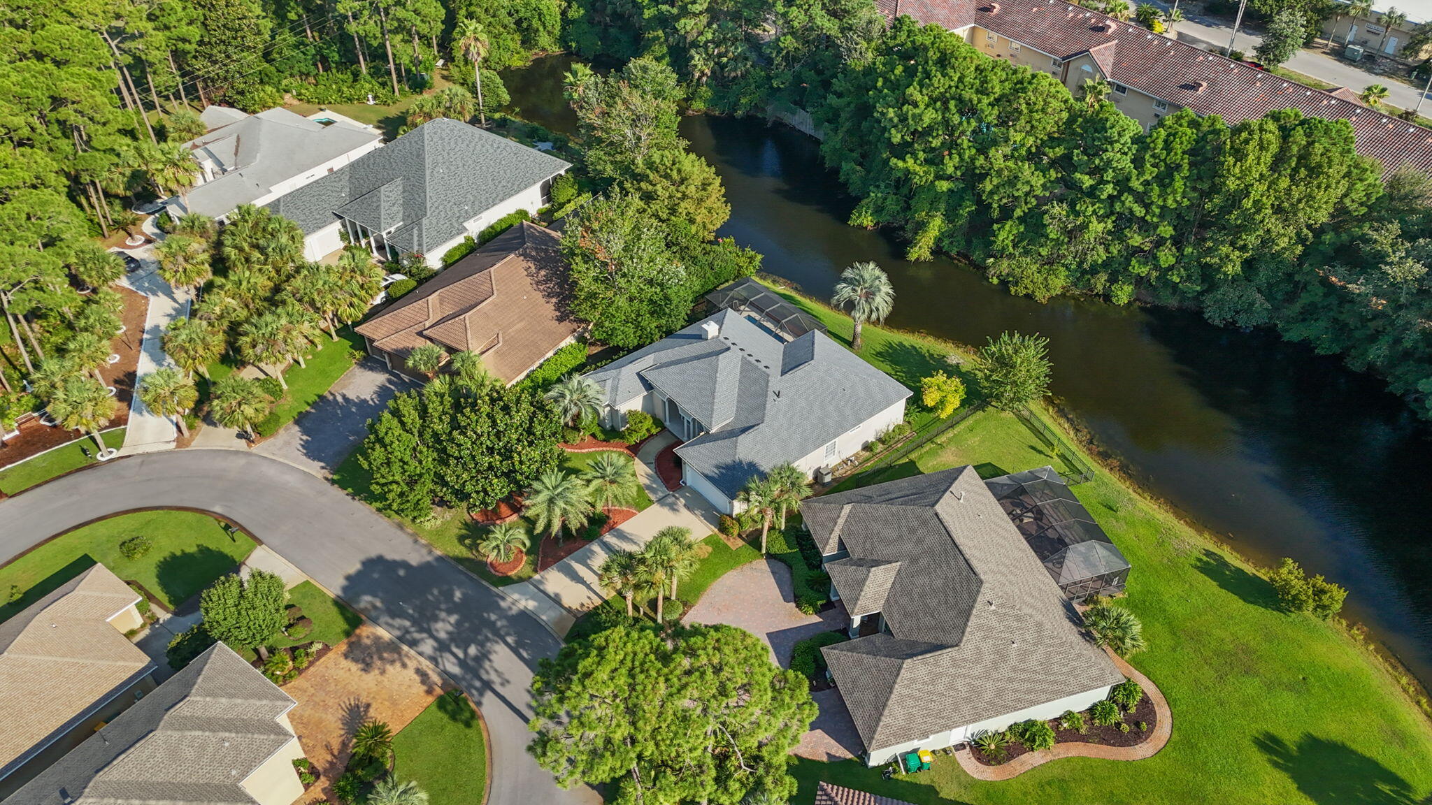 EMERALD LAKES PH 1 - Residential