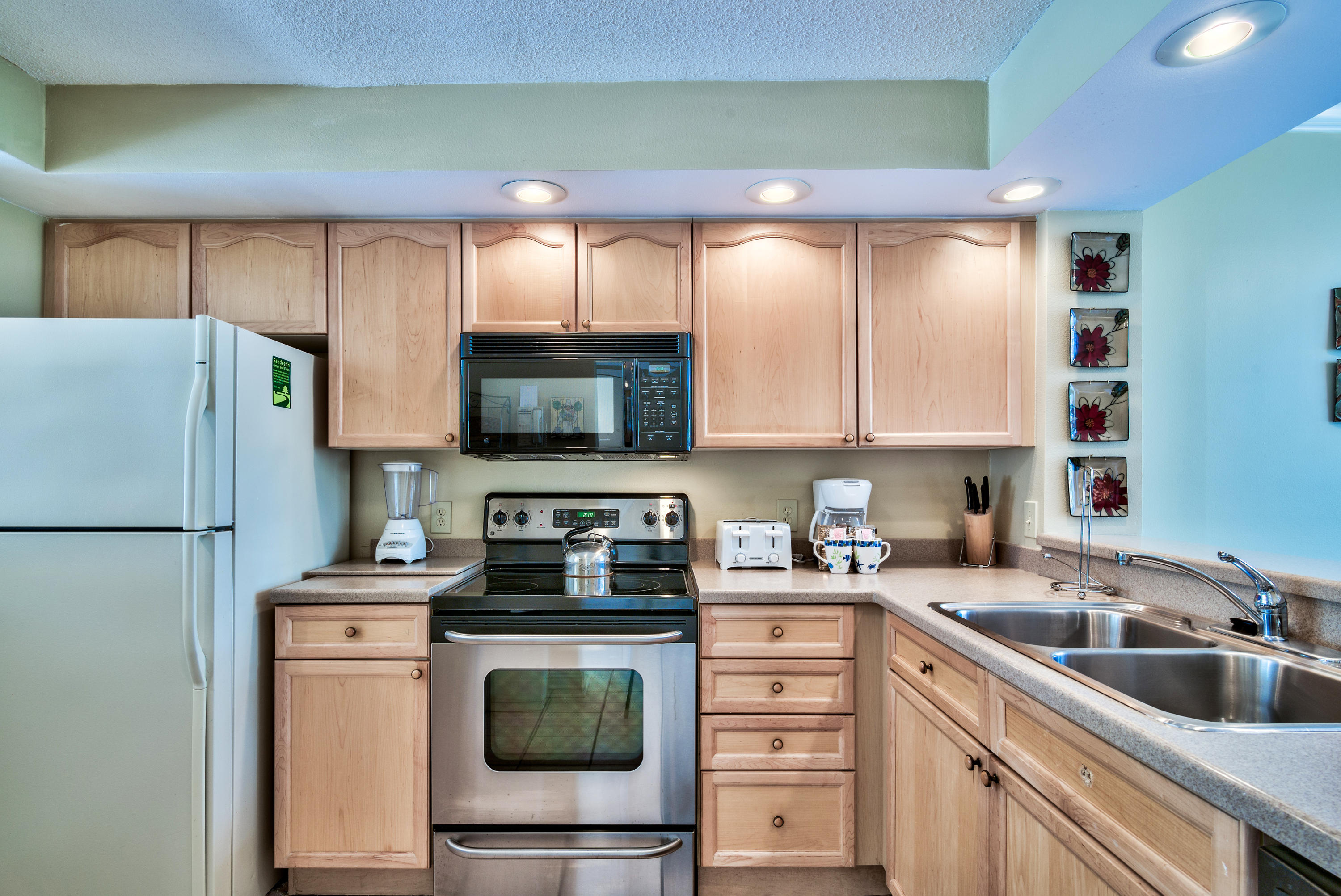 Beachwalk Villas - Residential Lease